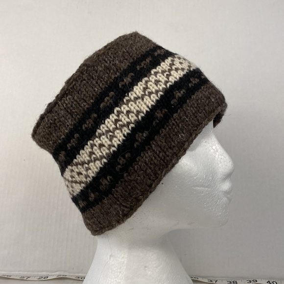 Lambswool ear warmer earmuffs made in Nepal wool knit lined made in Nepal - Picture 1 of 7